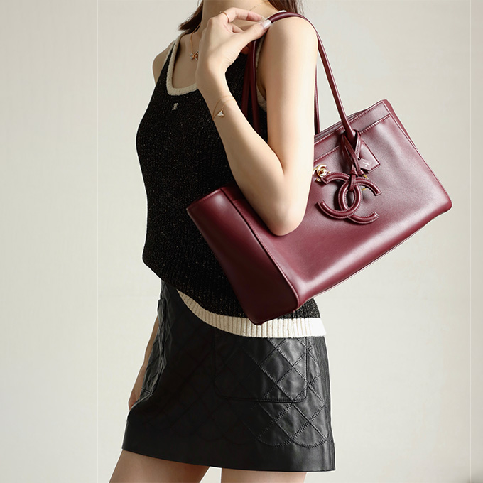 chanel large calfskin grain embossed tote bag